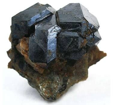  Ultra-High Purity Uraninite: Czy Ten Mineral Ma Potencjał W Przemysłowych Zastosowaniach Energetycznych?